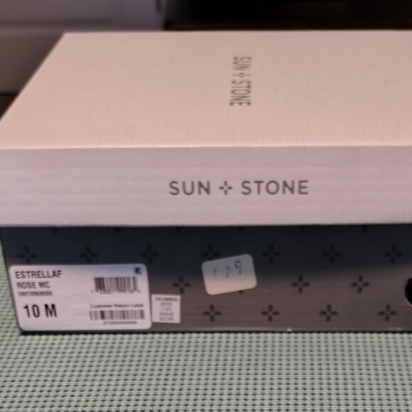 Womens Pink 1" Padded Adjustable Ankle Strap Estrella Round Toe 10 M-Sold - Picture 11 of 11